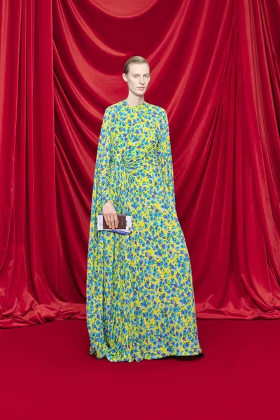 Look 8